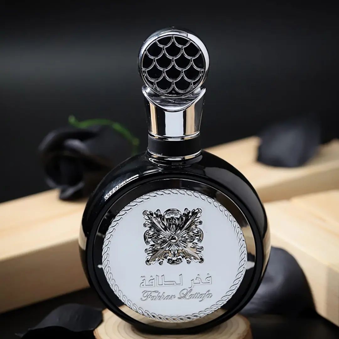 Lattafa Fakhar Black – Valley of Scents - Main Image